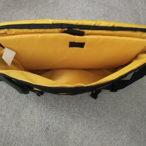 Laptop Bag - Picture 3 of 6